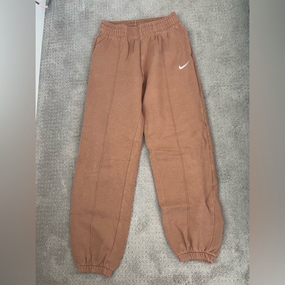Nike Women’s Fleece Sweatpants
